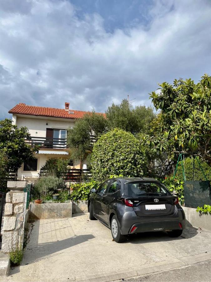 קרס Apartmani Zora מראה חיצוני תמונה