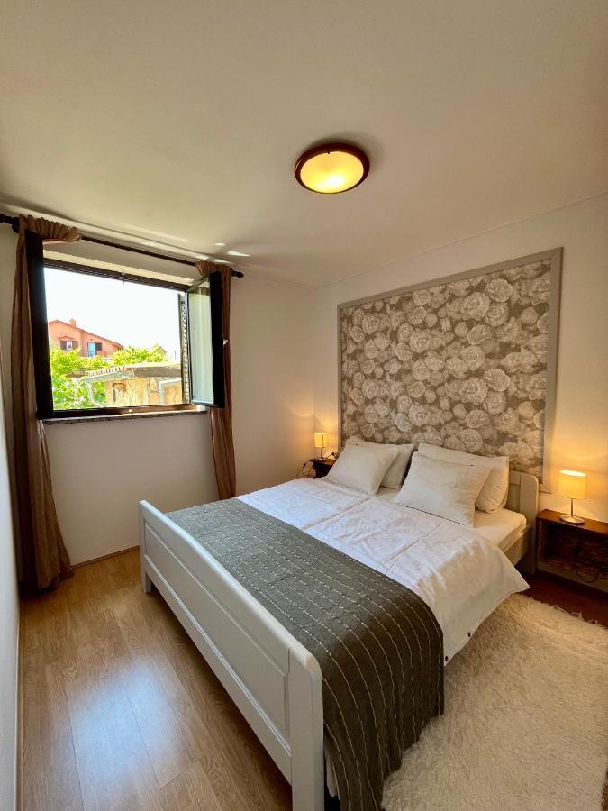 קרס Apartmani Zora מראה חיצוני תמונה